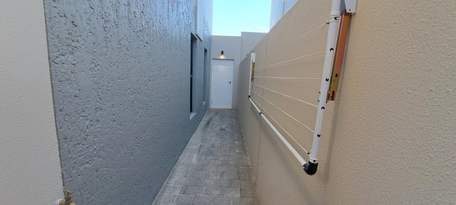 To Let 3 Bedroom Property for Rent in Groot Phesantekraal Estate Western Cape